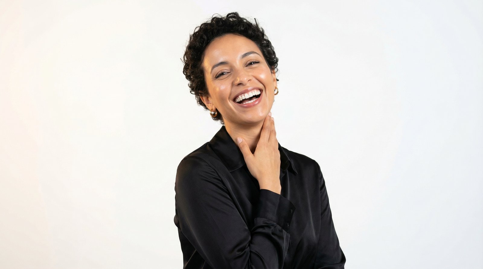 Patiente souriante au Centre Dentaire Docteur El Alaoui Adil, Marrakech